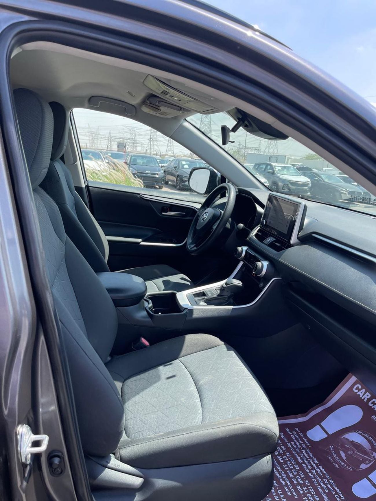 تويوتا راف ٤ Left Hand Petrol ,2.5 liter ,Only For Export