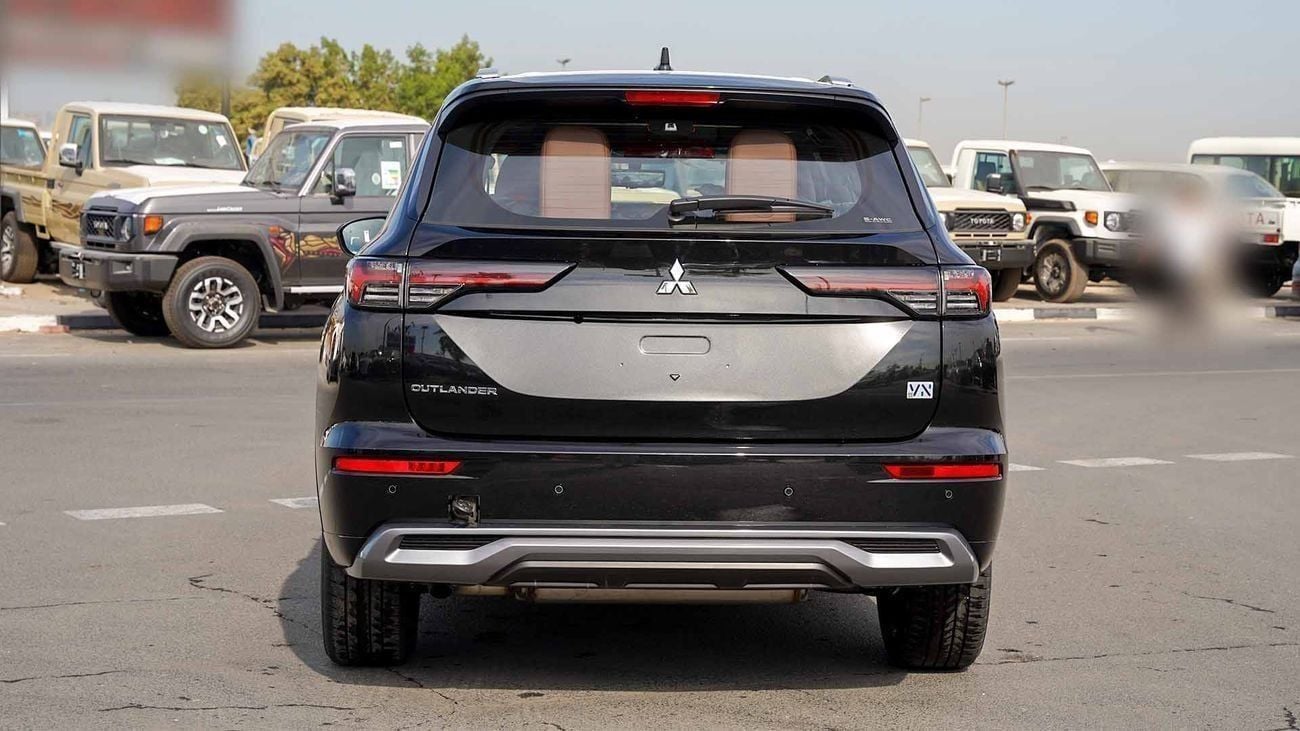 ميتسوبيشي آوتلاندر HIGHLINE ميتسوبيشي أوتلاندر 2026 – الفئة المميزة (G09) 2.5 لتر | SUV بسبعة مقاعد | مواصفات الخليج |