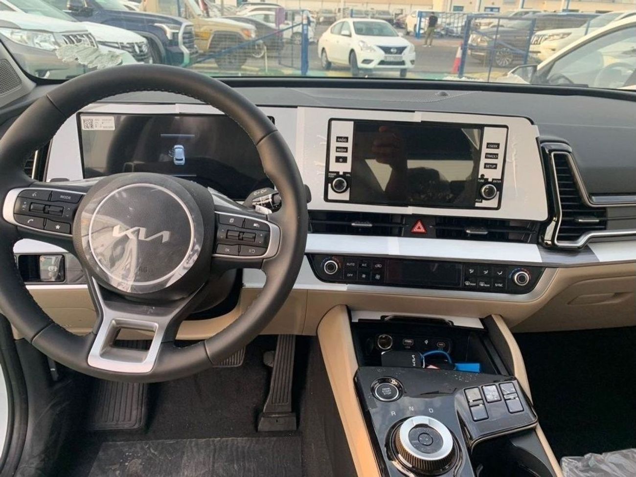 كيا سبورتيج 1.6L TURBO, SUV, 4X4, PETROL, PANORAMIC, GCC, 19' ALLOY WHEELS