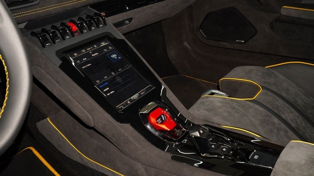 Lamborghini Huracan LAMBORGHINI HURACAN STERRATO 1 OF 1499 GCC SPECS UNDER WARRANTY AND SERVICE