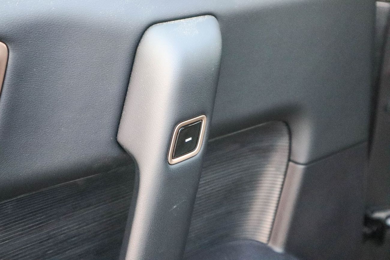 Chery EQ3 Chery EQ3 (also referenced as “iCar 03 / EQ3”) – 2025 Model (iWD / iWD AWD