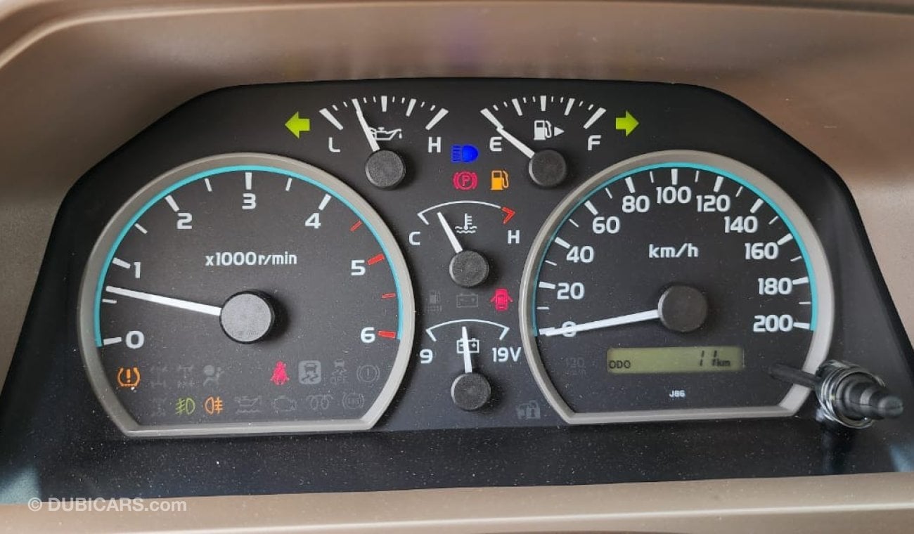 تويوتا لاند كروزر 79 DC Pick Up Full Option V8 4.5L DSL 2023YM