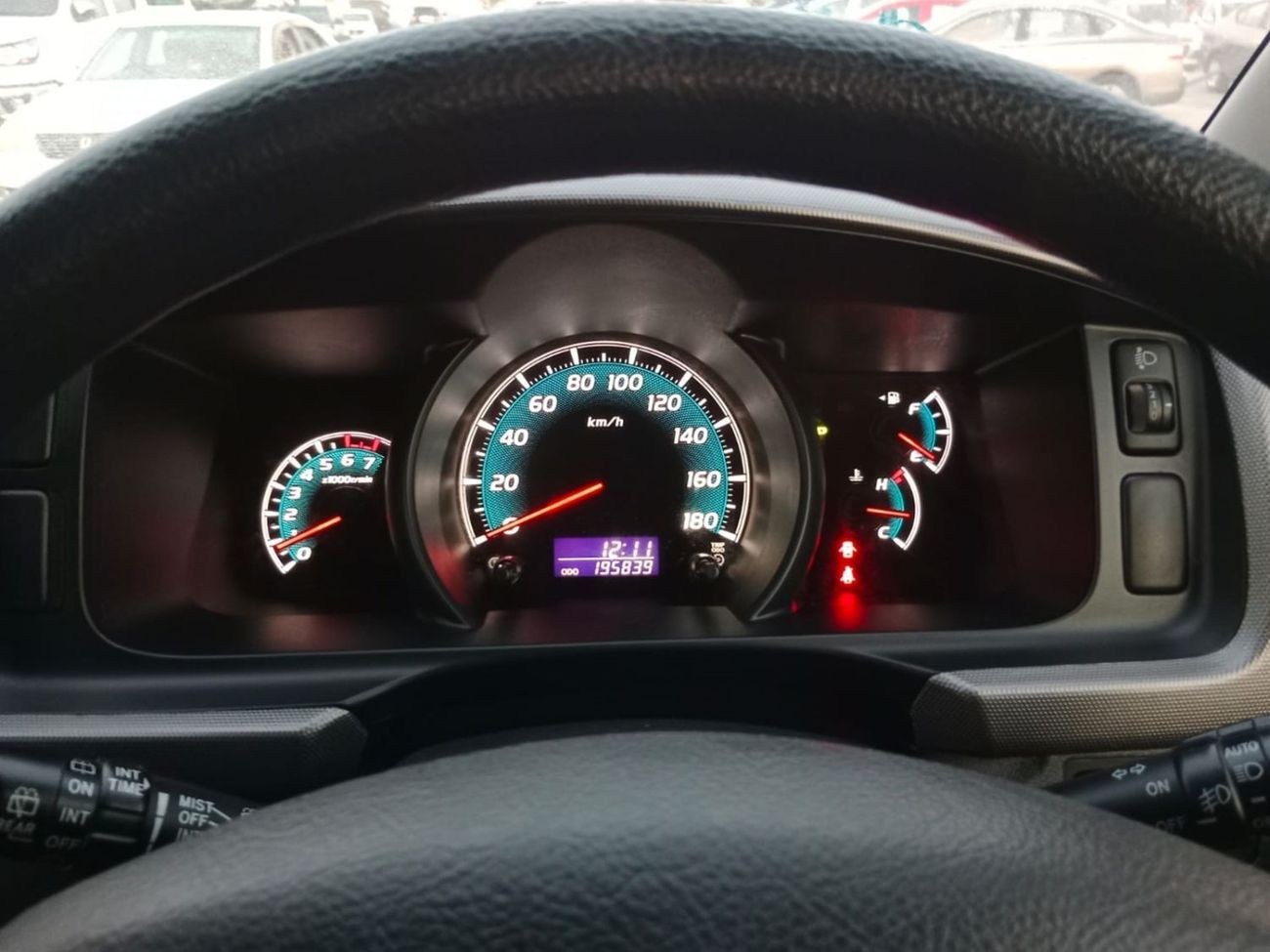 Toyota Hiace TOYOTA HIACE VAN RIGHT HAND DRIVE(PM74575)