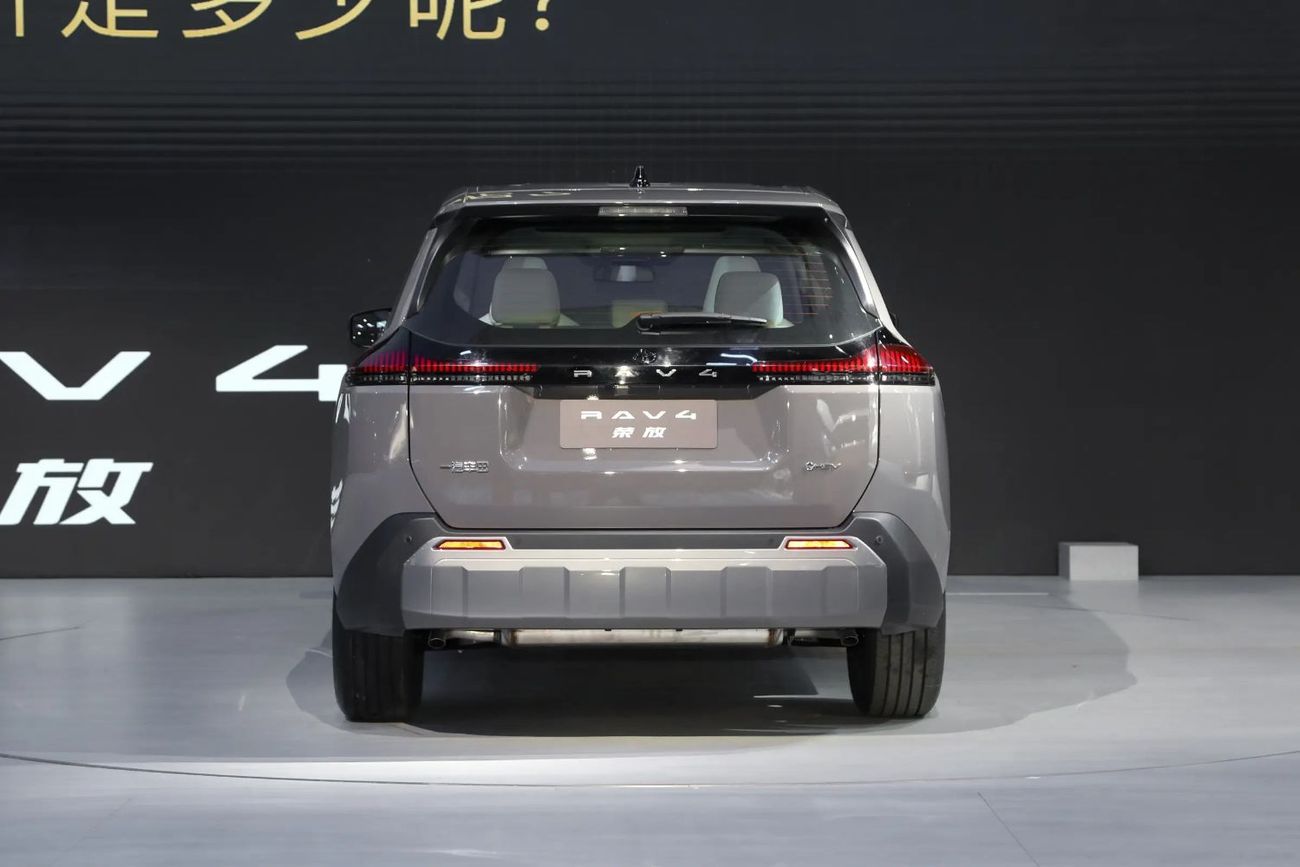 Toyota RAV4 2.5L 4WD