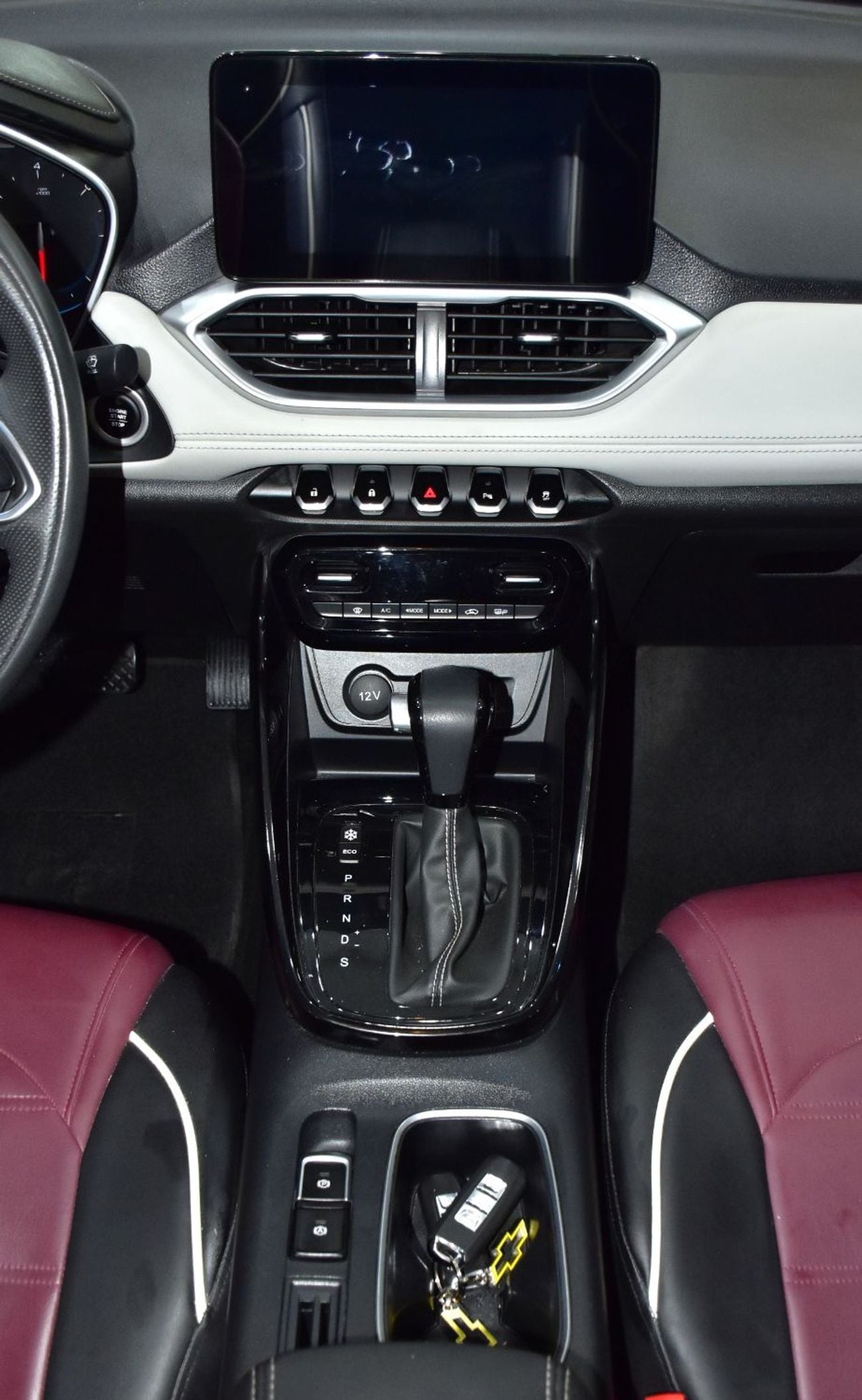 Chevrolet Captiva EXCELLENT DEAL for our Chevrolet Captiva Premier ( 2023 Model ) in Grey Color GCC Specs