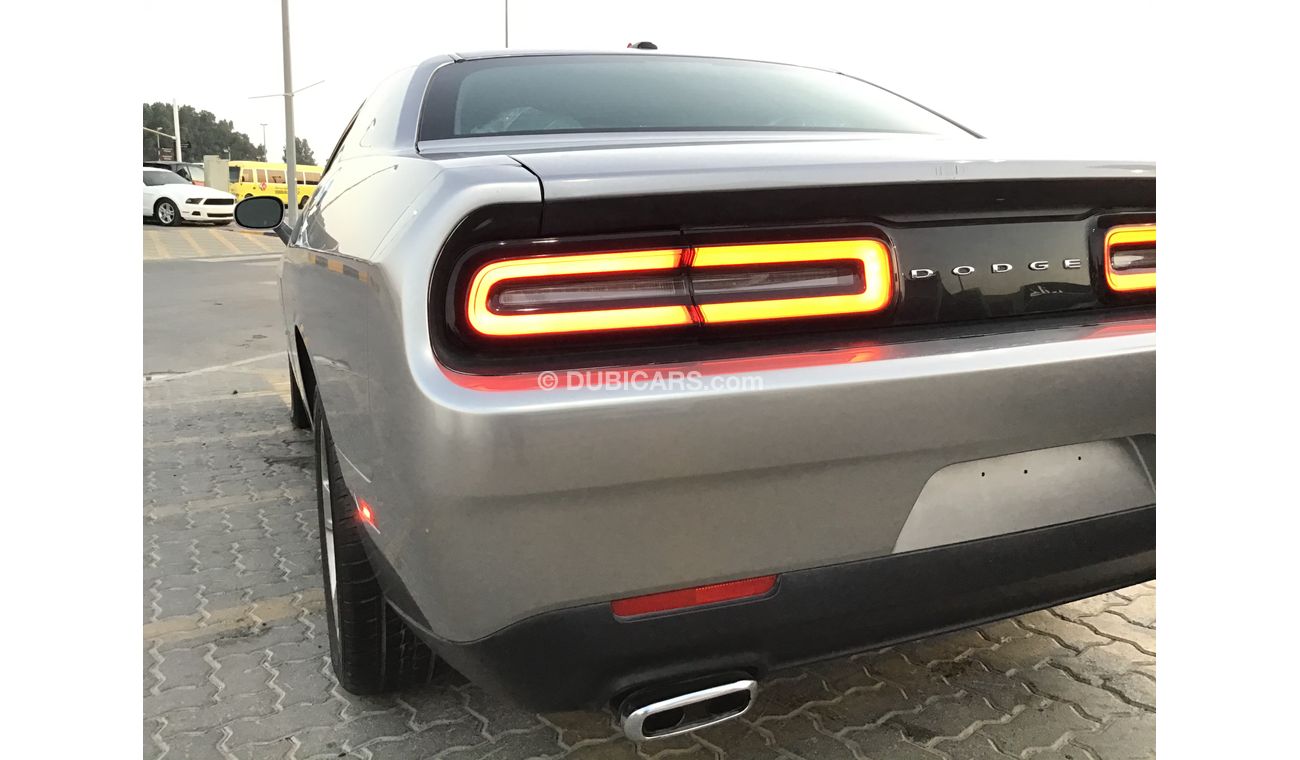 Dodge Challenger V6 /3.6 LT / Excellent Condition