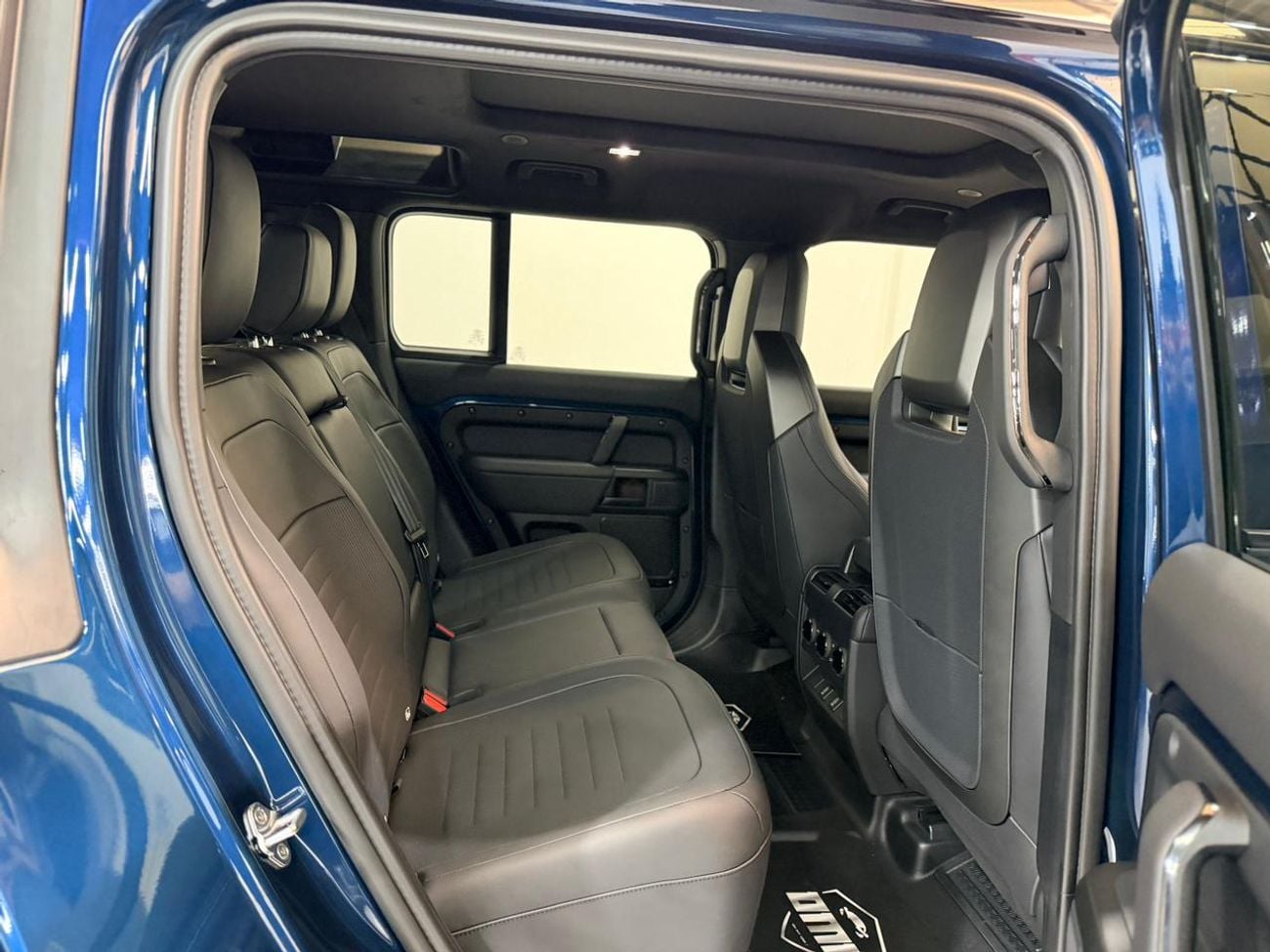 Land Rover Defender 110 P635 OCTA V8 2026