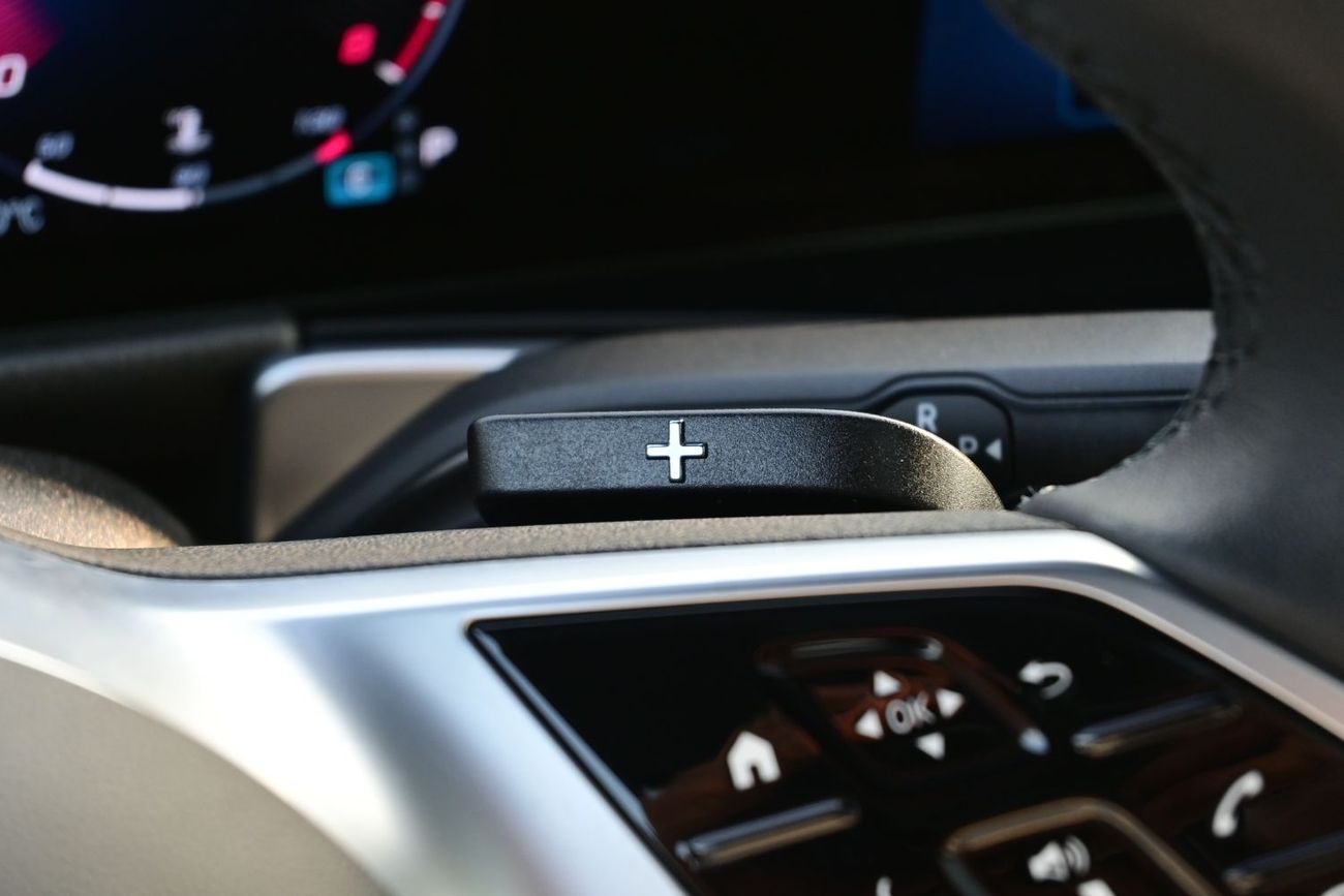 Mercedes-Benz GLB 200 Mercedes-Benz GLB 1.3L Turbo, FWD, Model 2025 Color Black