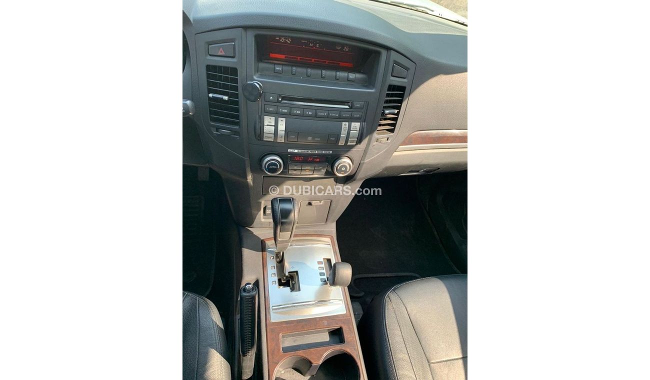 Mitsubishi Pajero Mitsubishi pajero 3.8 2013 full options no 1