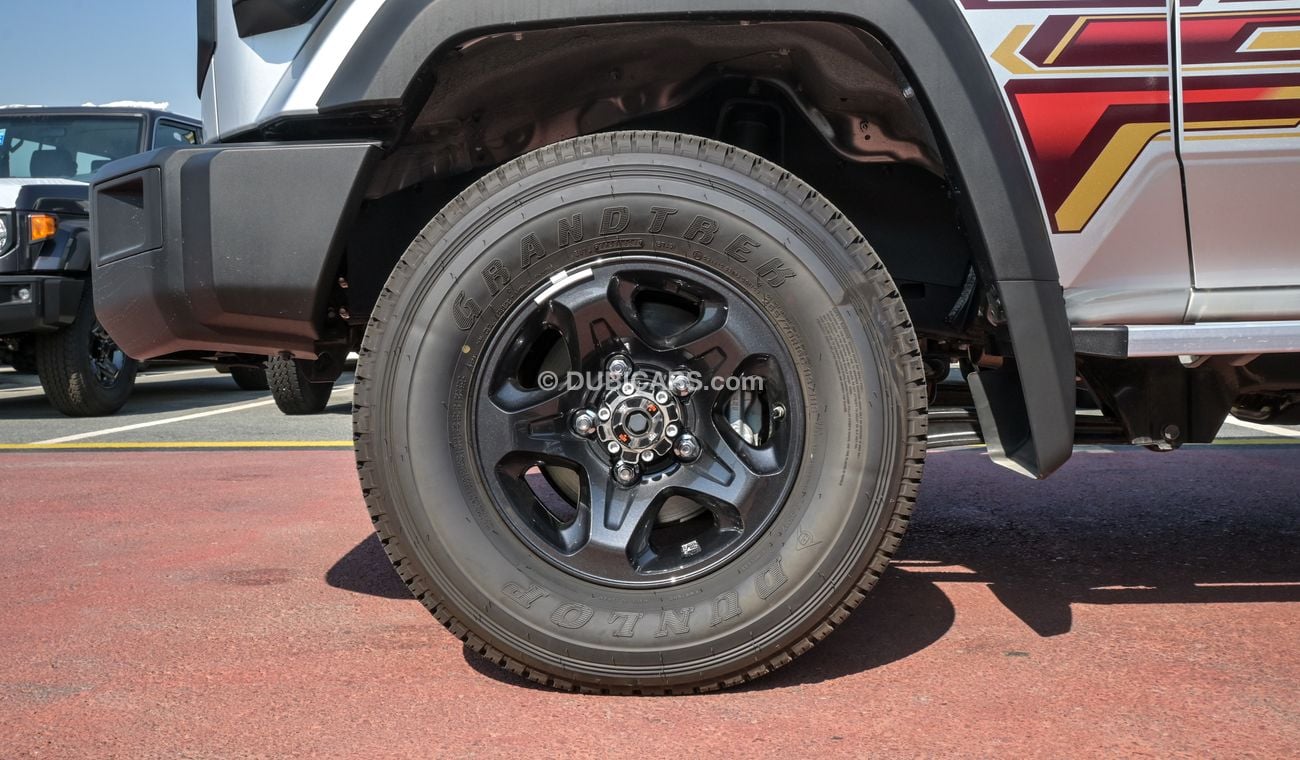 تويوتا لاند كروزر بيك آب LC79 DC 4.5L V8 MT YM 2024 (DIFF-LOCK)