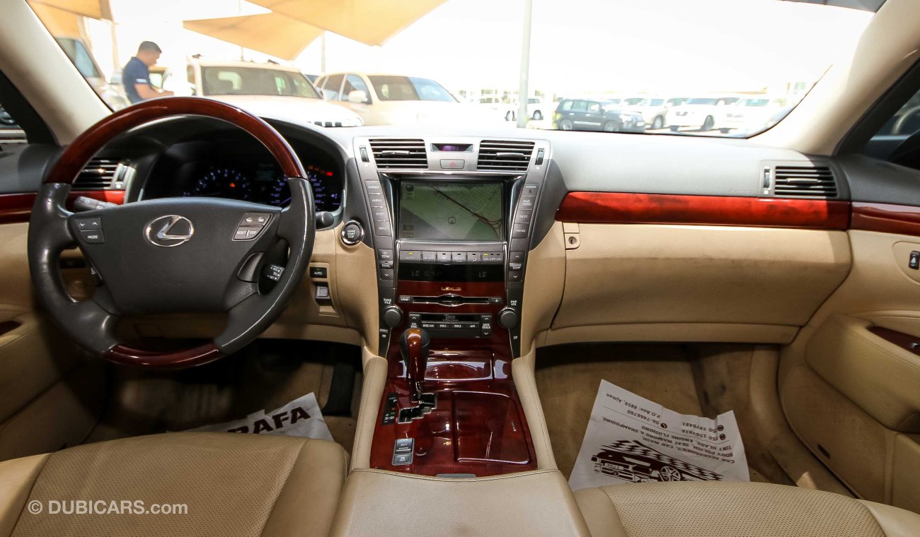 Lexus LS460