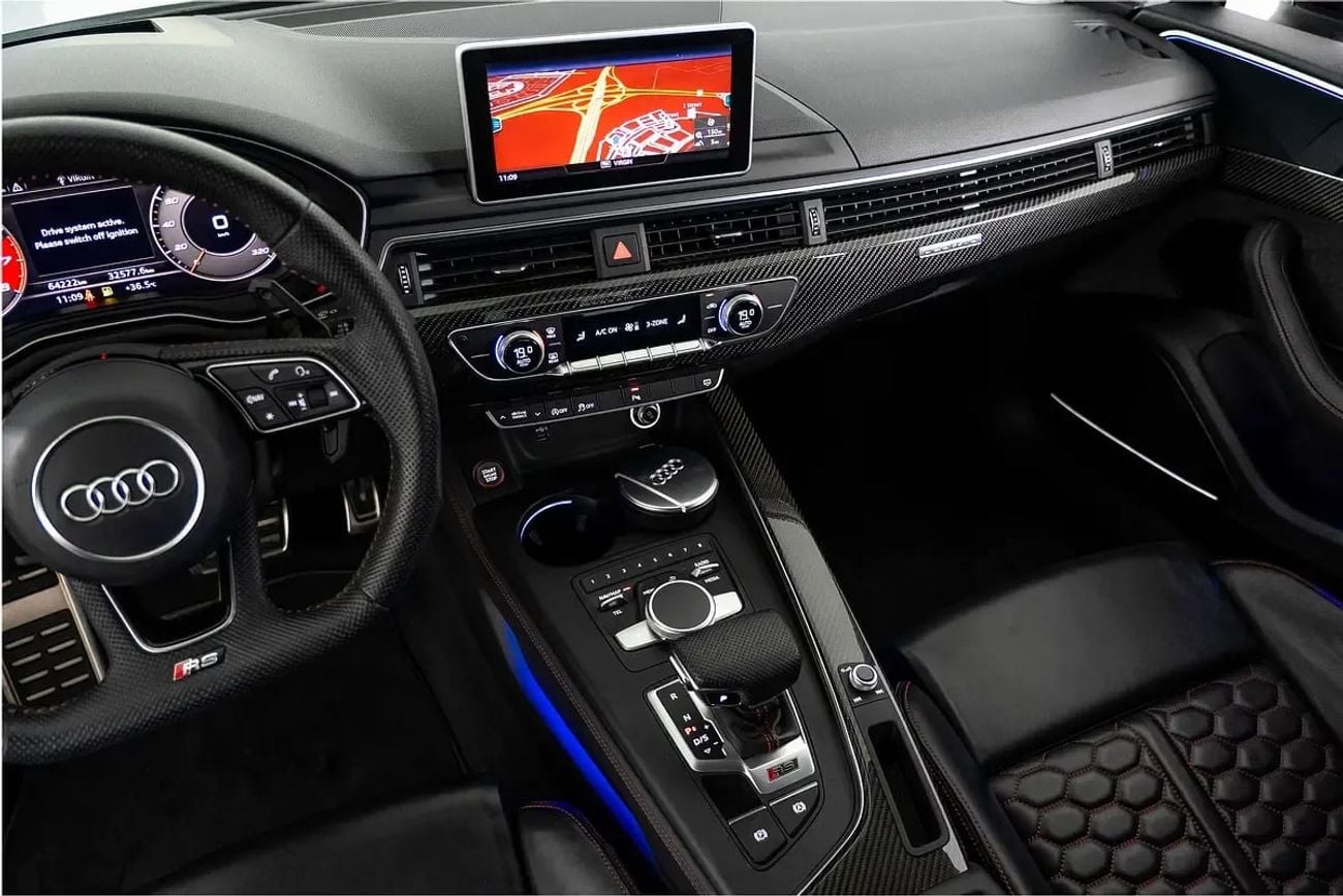 Audi RS5 STANDARD