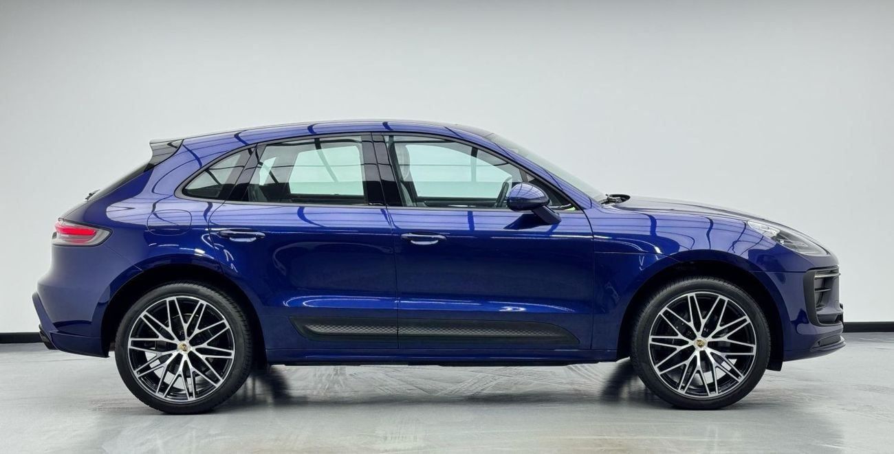 Porsche Macan Std 2.0L (252 HP) 2023 Posche Macan, 2027 Porsche Warranty, Full Porsche Service History, Very Low K