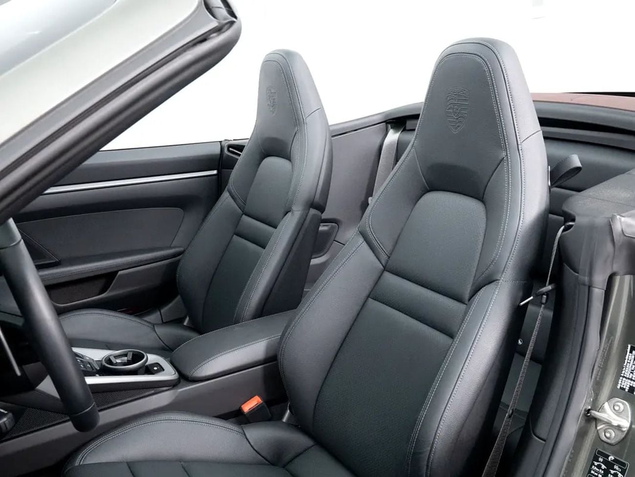 Porsche 911 Al Naboodah WARRANTY till April | Carrera 4