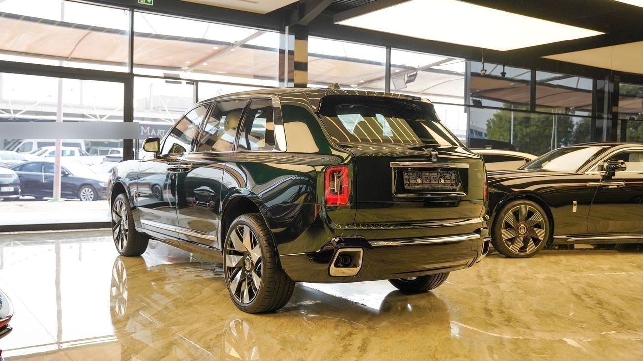 Rolls Royce Cullinan STD Rolls Royce Cullinan - Silver Badge - 2026