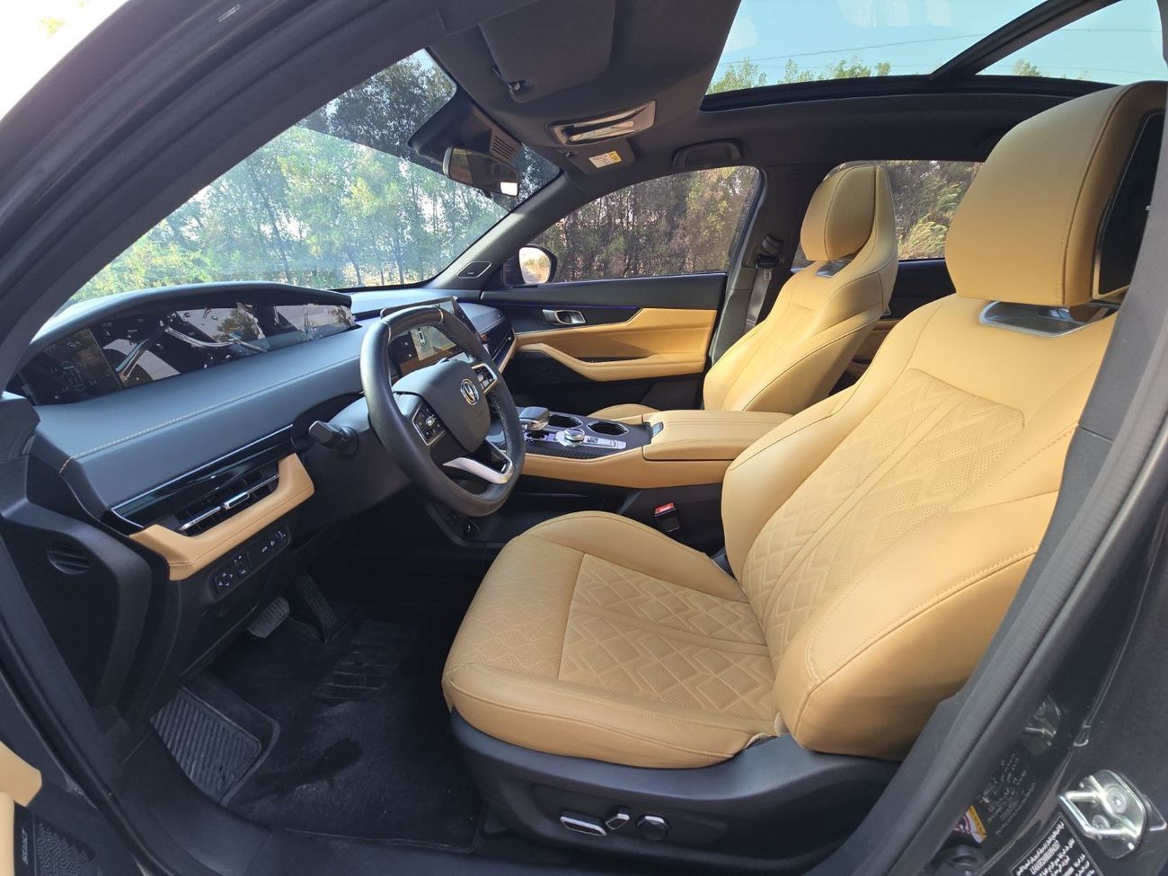 Changan Uni K 2.0T Elite CHANGAN UNI-K 2024 GCC ORGINAL PAINT // FULL OPITION // PERFECT CONDITION