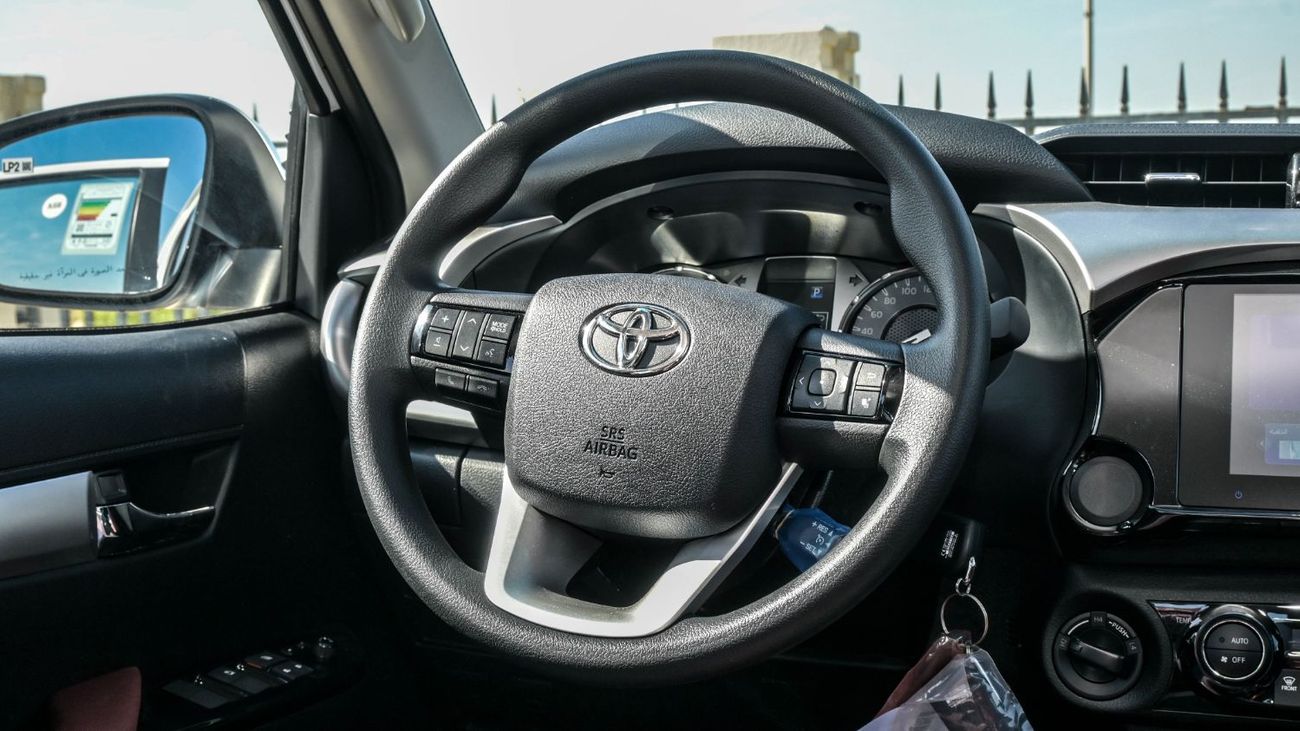 تويوتا هيلوكس GLX 2.7L Double Cab Utility 4WD A/T