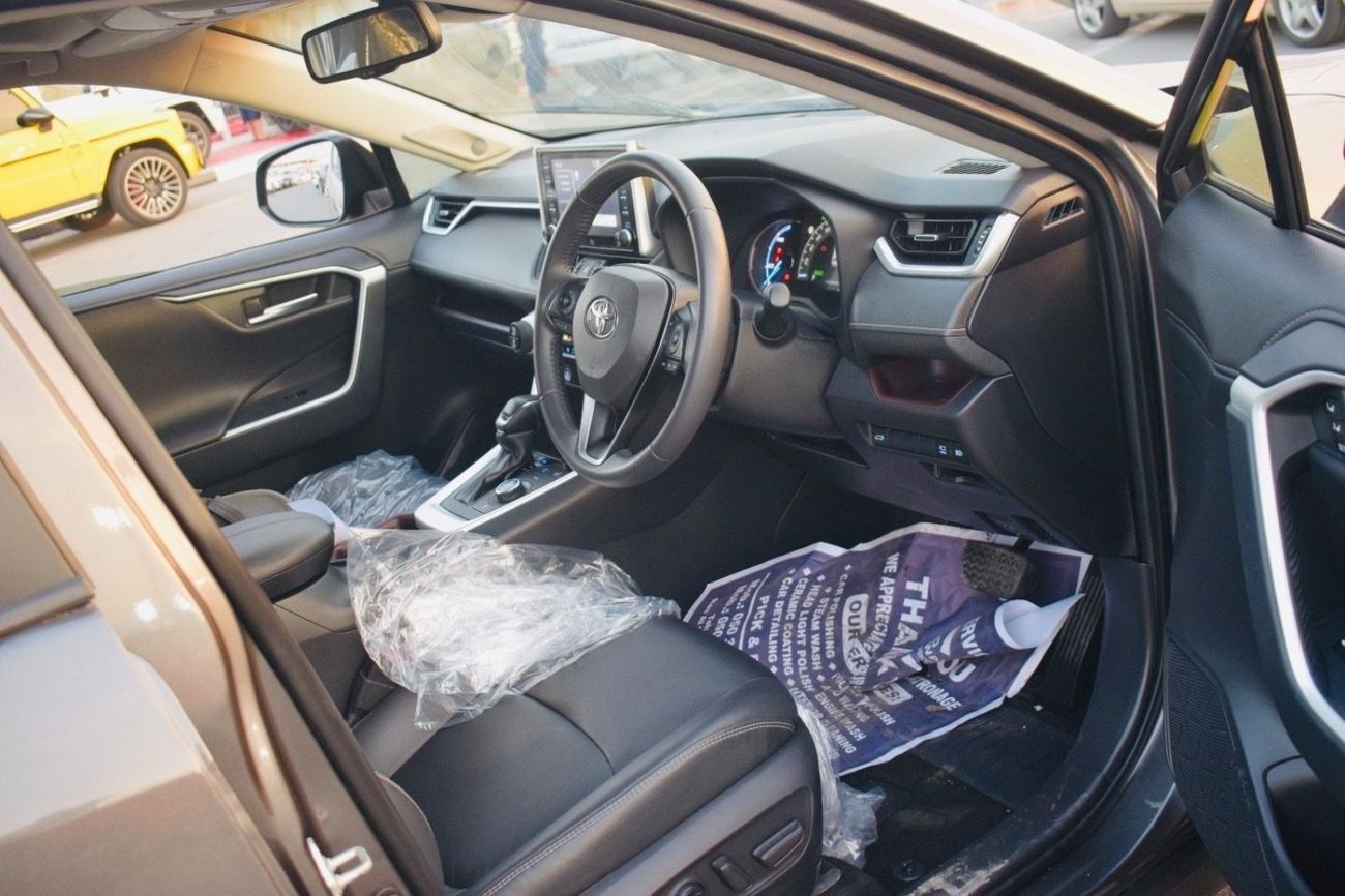 Toyota RAV4 Toyota rav4 2020 grey RHD FULL Options