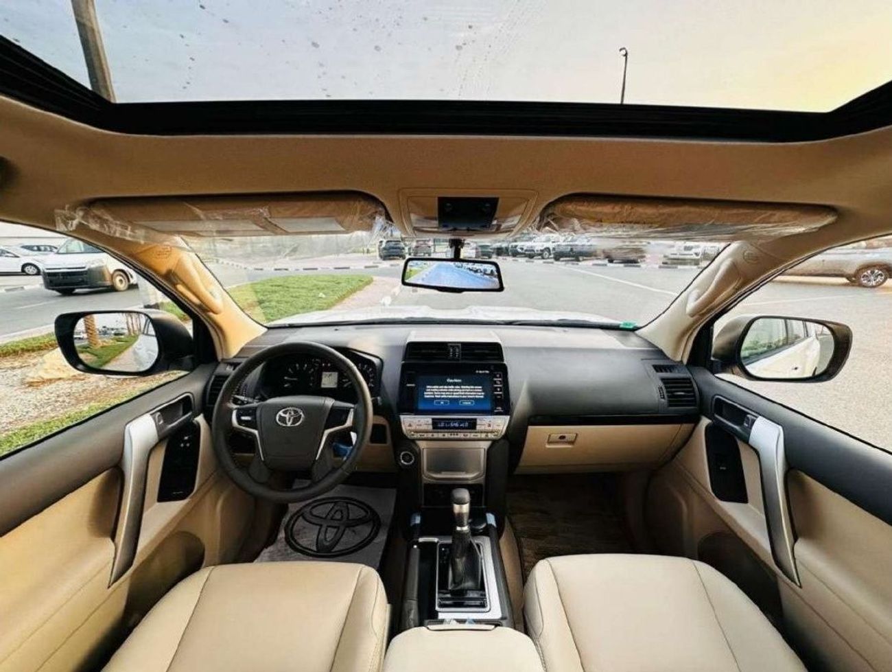 Toyota Prado VXR, 4.0L, V6, LEATHER SEATS, 17" ALLOY WHEELS, 2023 MODEL, ALL WHEEL DRIVE, AUTOMATIC