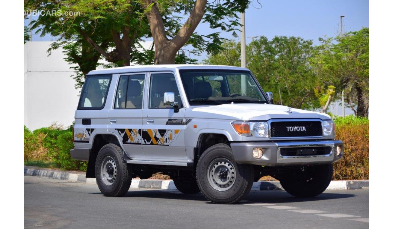 Toyota Land Cruiser Hard Top Price in Dubai 76 Hardtop V6 4.0L Petrol MT With Diff.Lock