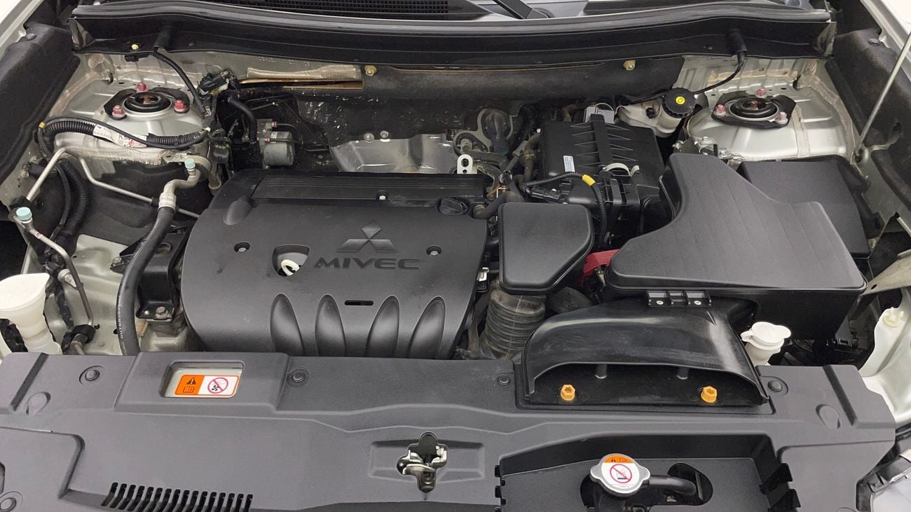 ميتسوبيشي آوتلاندر GLX MID 2.4 | بدون دفعة مقدمة | اختبار القيادة في المنزل