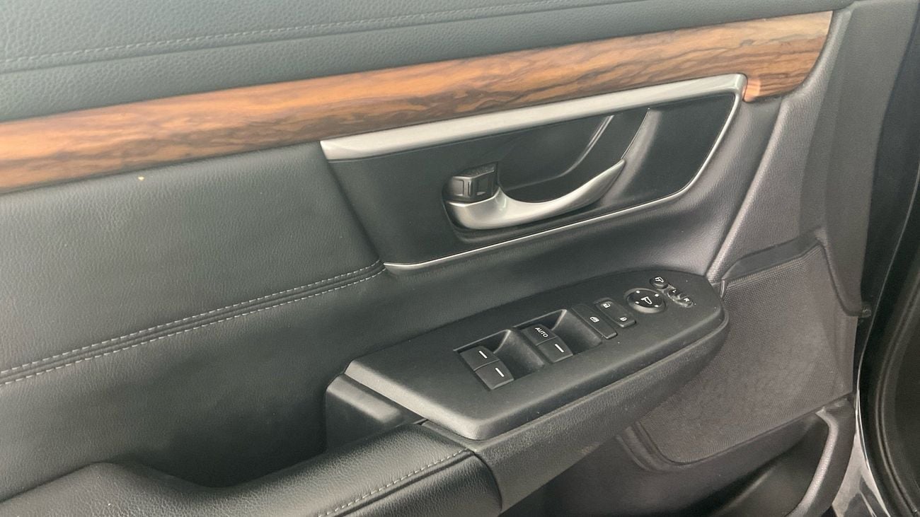 Honda CRV 2.4 I-VTEC TOURING 4WD AUTO | Guaranteed Warranty | 0 Down Payment