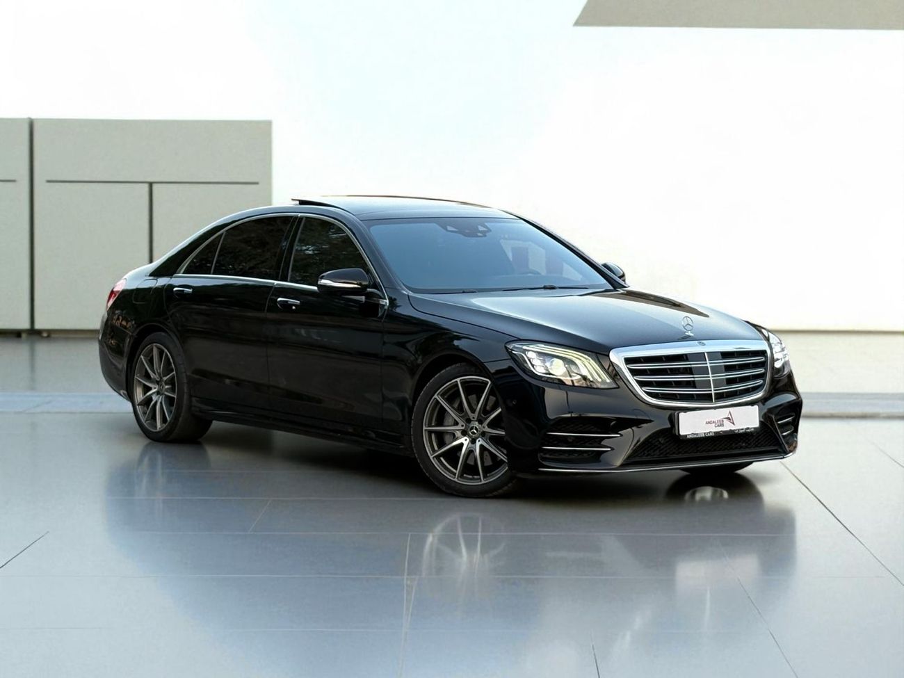 Mercedes-Benz S 560 Std 4.0L (463 HP) 4MATIC V8 BITURBO | 2018 | GCC SPECS | AED 2,220 per month