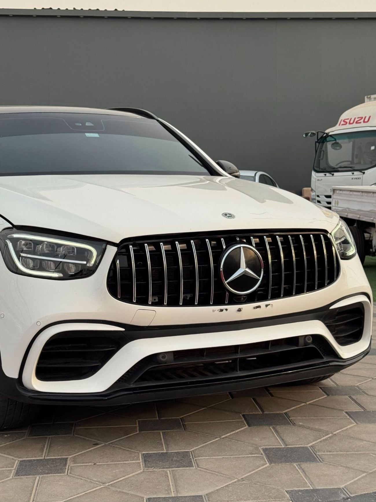 Mercedes Benz GLC 300 STD (NON GCC)