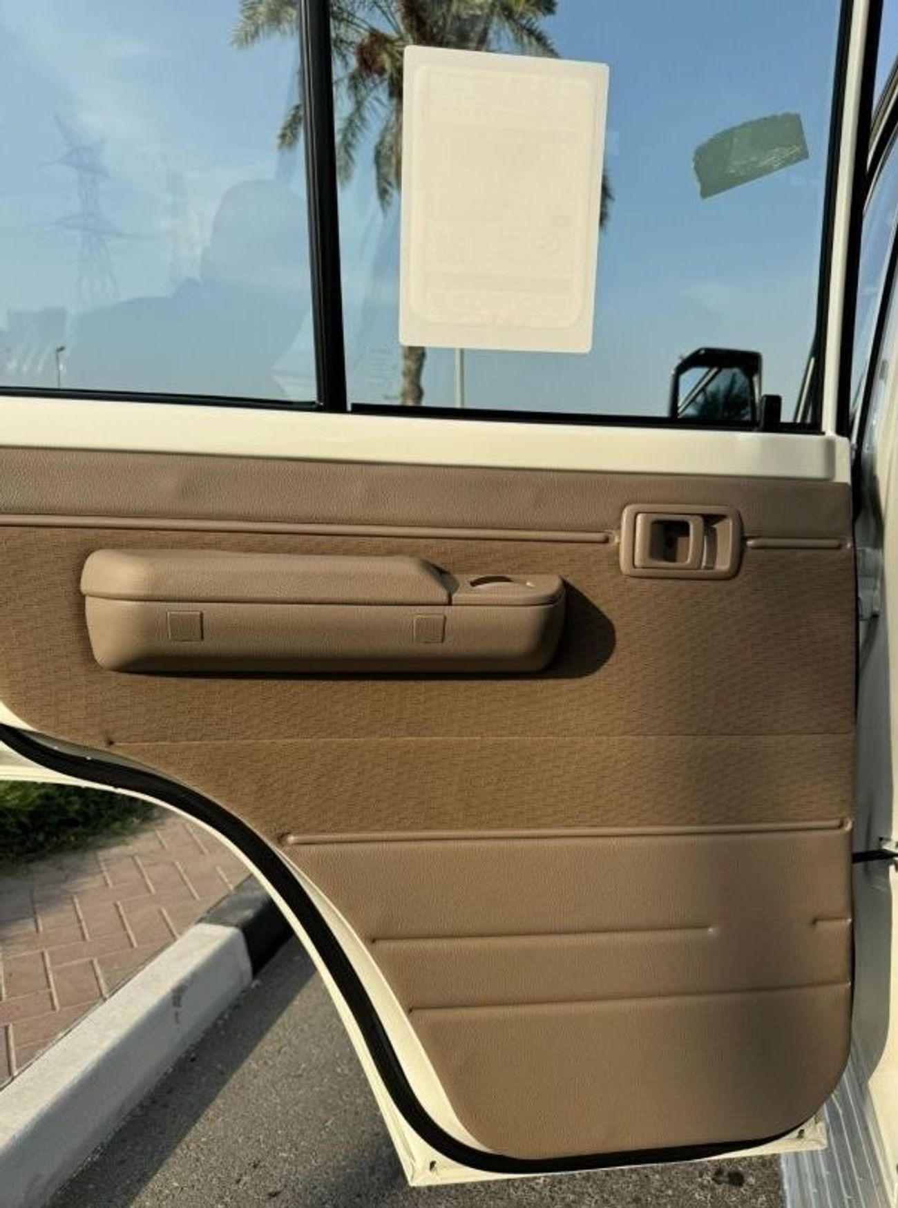 Toyota Land Cruiser 70 TOYOTA LANDCRUISER 76 4.0L V6 PETROL GRADE E MANUAL