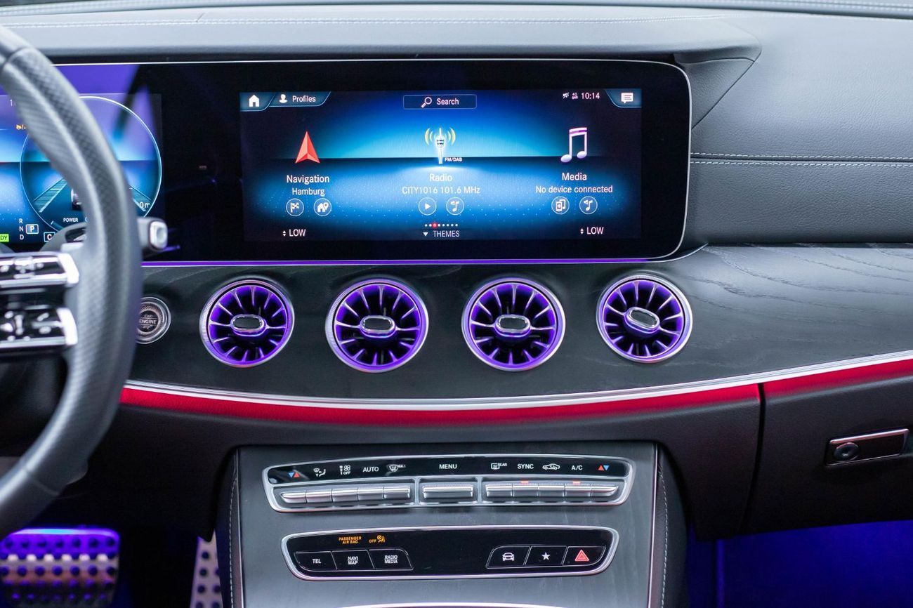 Mercedes-Benz E200 Mercedes-Benz E200 AMG 2024 Coupe – Highlights