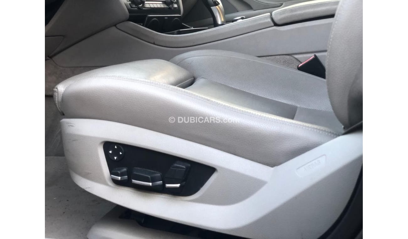 BMW 550i I 4.4L Twin Turbo Engine, Leather+Memory+Driver+Passenger Power Seats, DVD+Navigation+Rear Camera