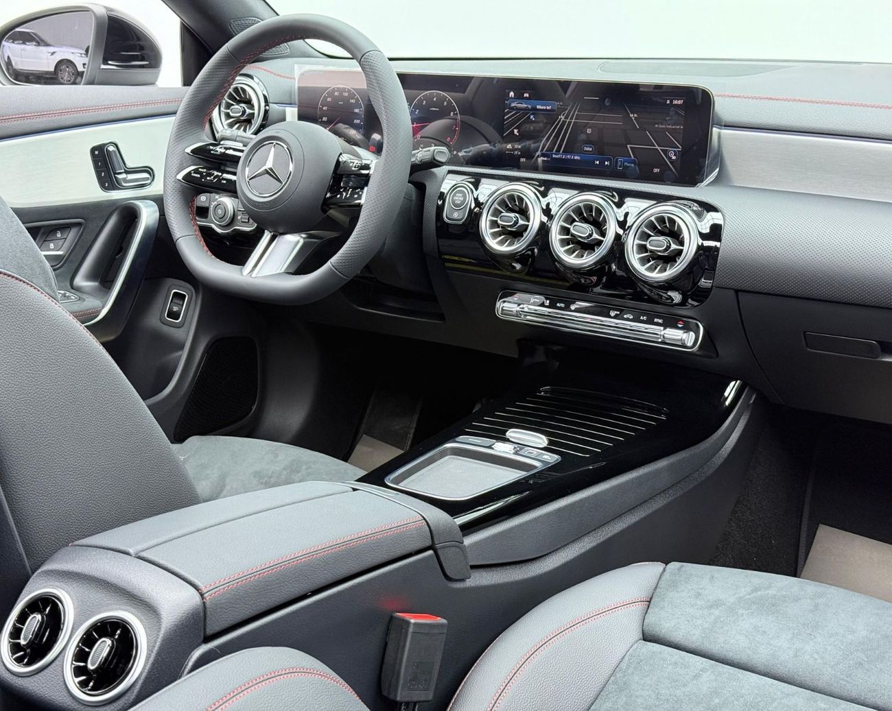 Mercedes-Benz CLA 200 *Brand New* 2025 Mercedes Benz CLA 200 AMG Premium, 2030 Mercedes Warranty, Delivery Km, GCC