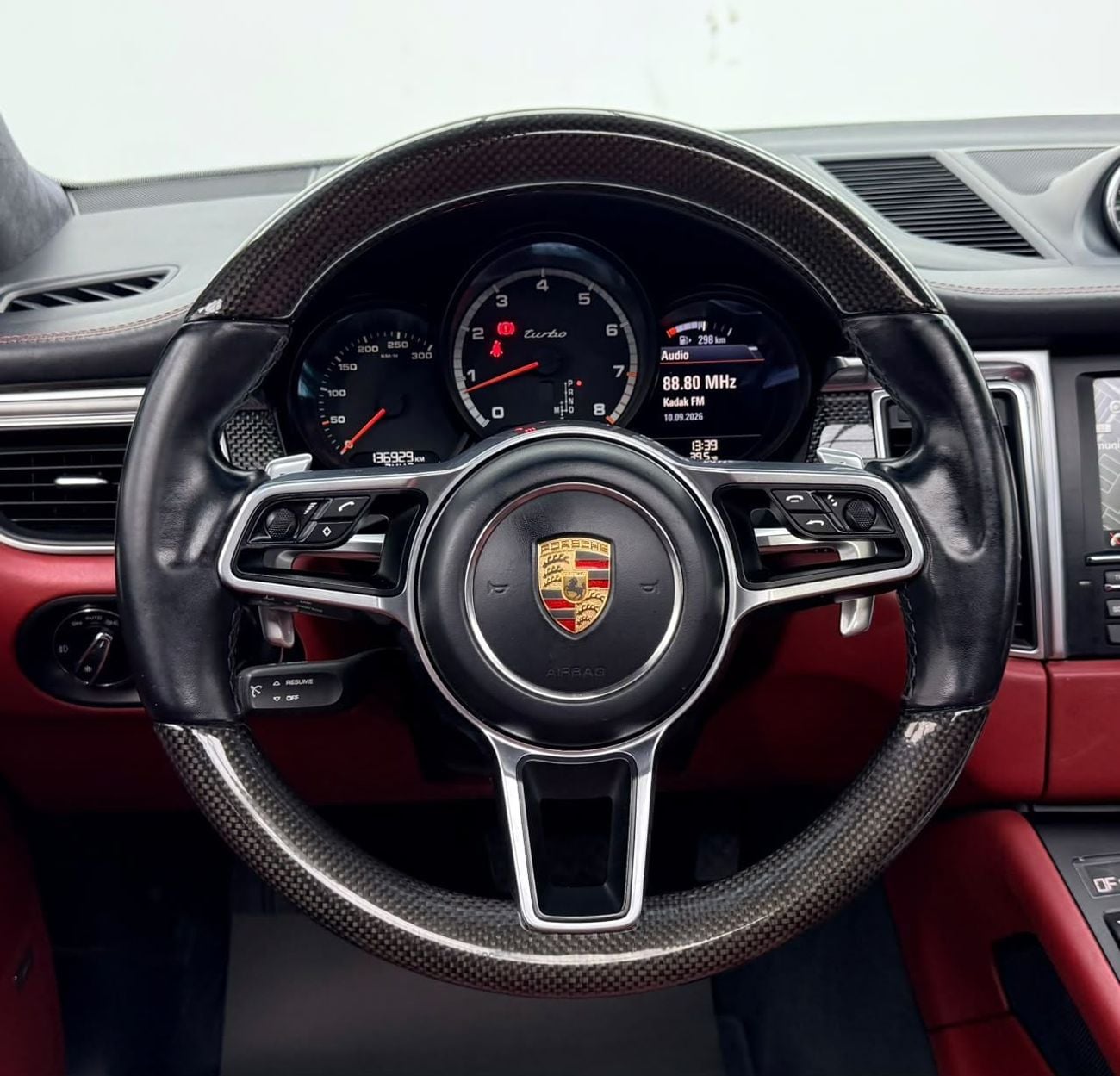 بورش ماكان TURBO 2015 Porsche Macan Turbo, Service History, Excellent Condition, GCC Specs.