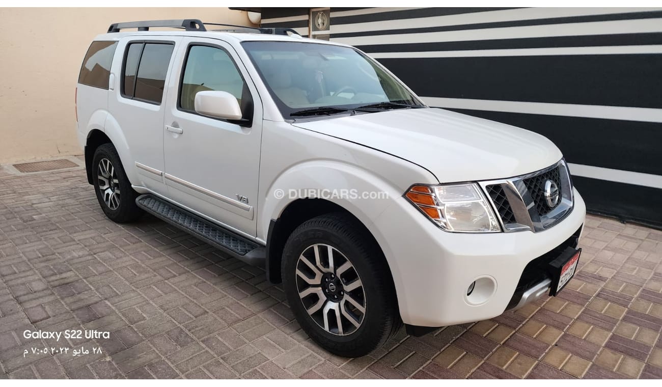 نيسان باثفايندر 5.6 لتر 8 سلندر