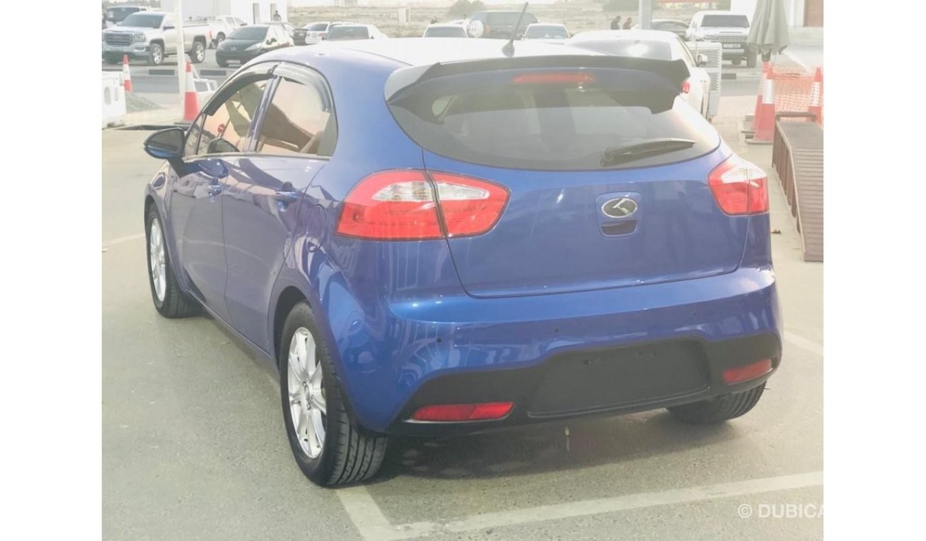 Kia Rio Kia Rio hatchback 2012 GCC perfect condition