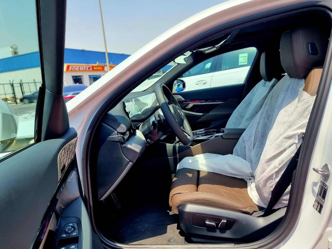 BMW 520i i M Sport 5 Years W&S 2024 GCC