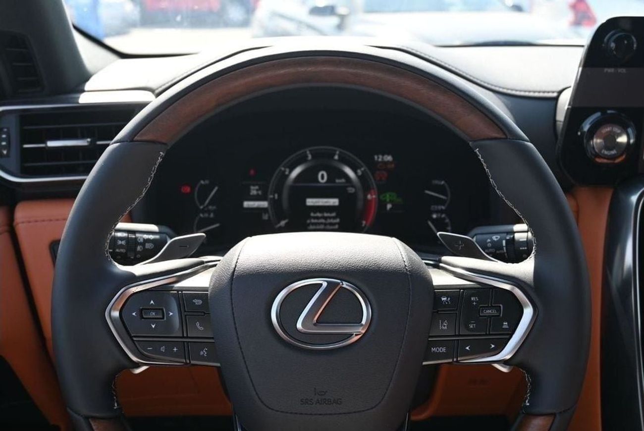 لكزس LX 600 Lexus LX600 VIP w/Black Pkg 3.5L Twin-Turbo V6, Petrol Model 2024, Color Black