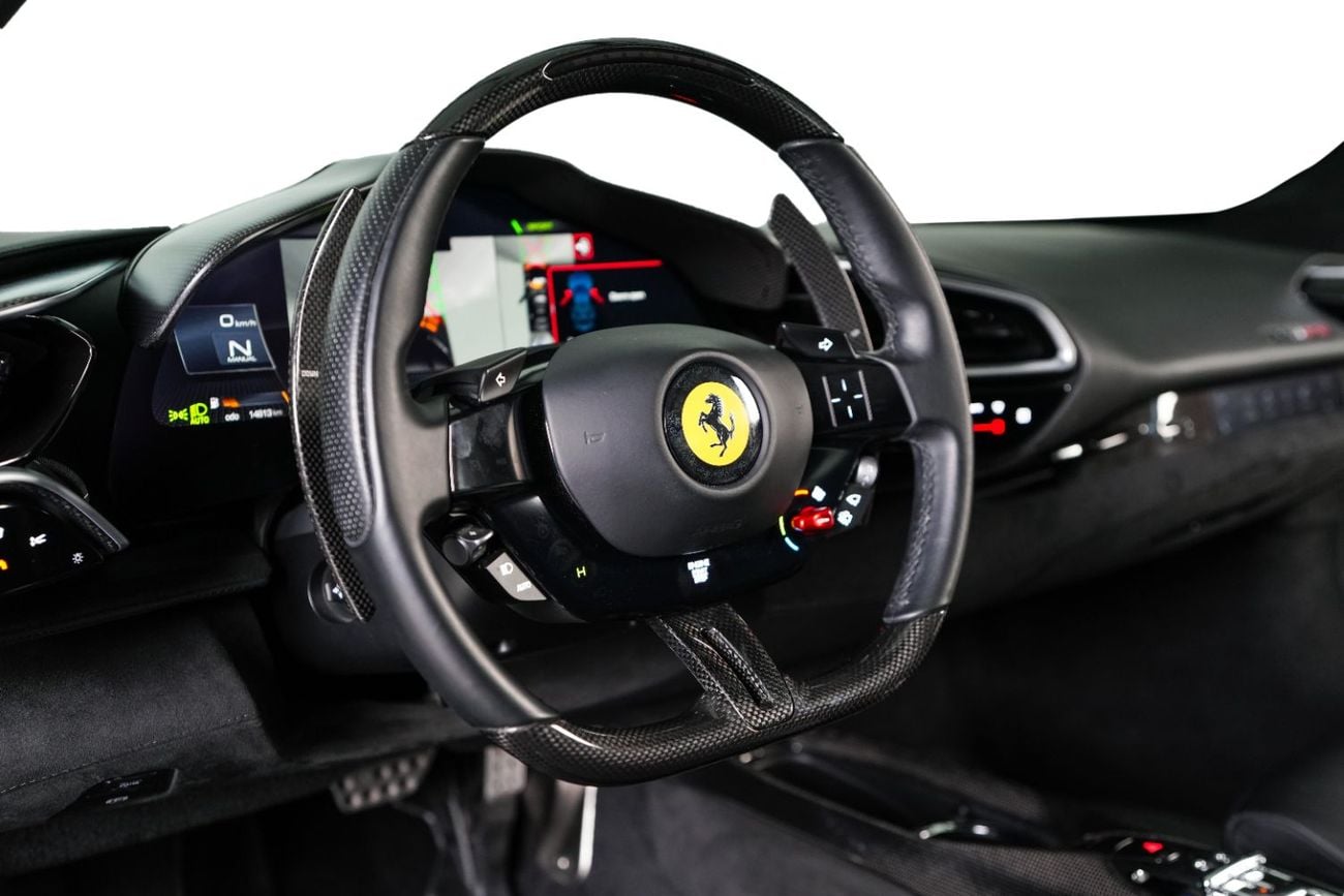 فيراري 296 GTB GTS