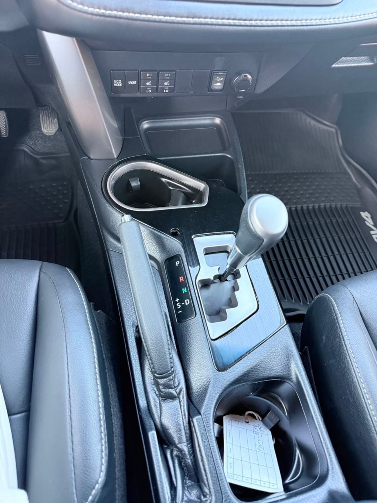 تويوتا راف ٤ Limited Sunroof/ leather seats, 360 camera