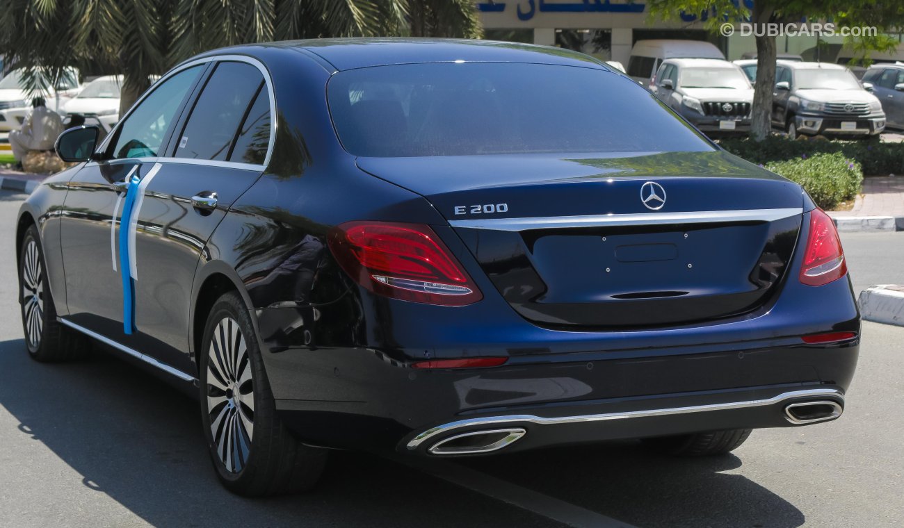 Mercedes-Benz E200