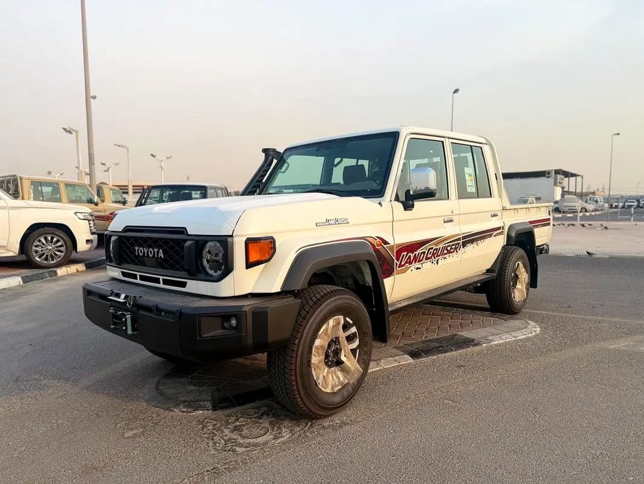 تويوتا لاند كروزر 70 LC79 LX Brand LC 79 LX Pick-up - GCC Specs