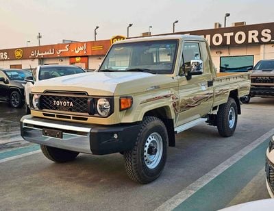 Toyota Land Cruiser Pick Up LC79 / SINGLE CABIN / 2.8L V4 DIESEL / DVD CAMERA / DIFF LOCK / FULL OPTION (CODE # SCDTMF)