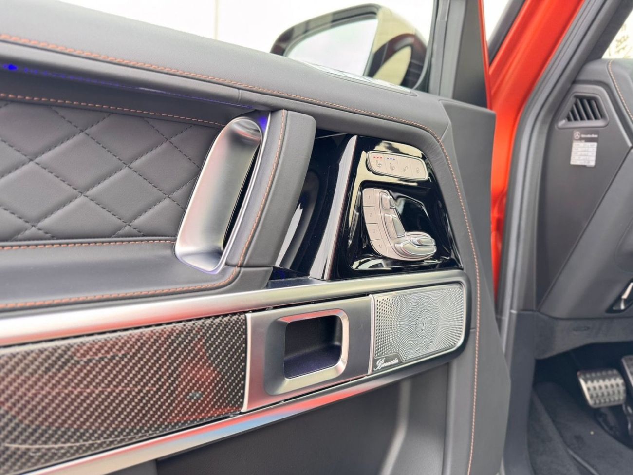 مرسيدس بنز G 63 AMG G 63 AMG DOUBLE NIGHT PACKAGE