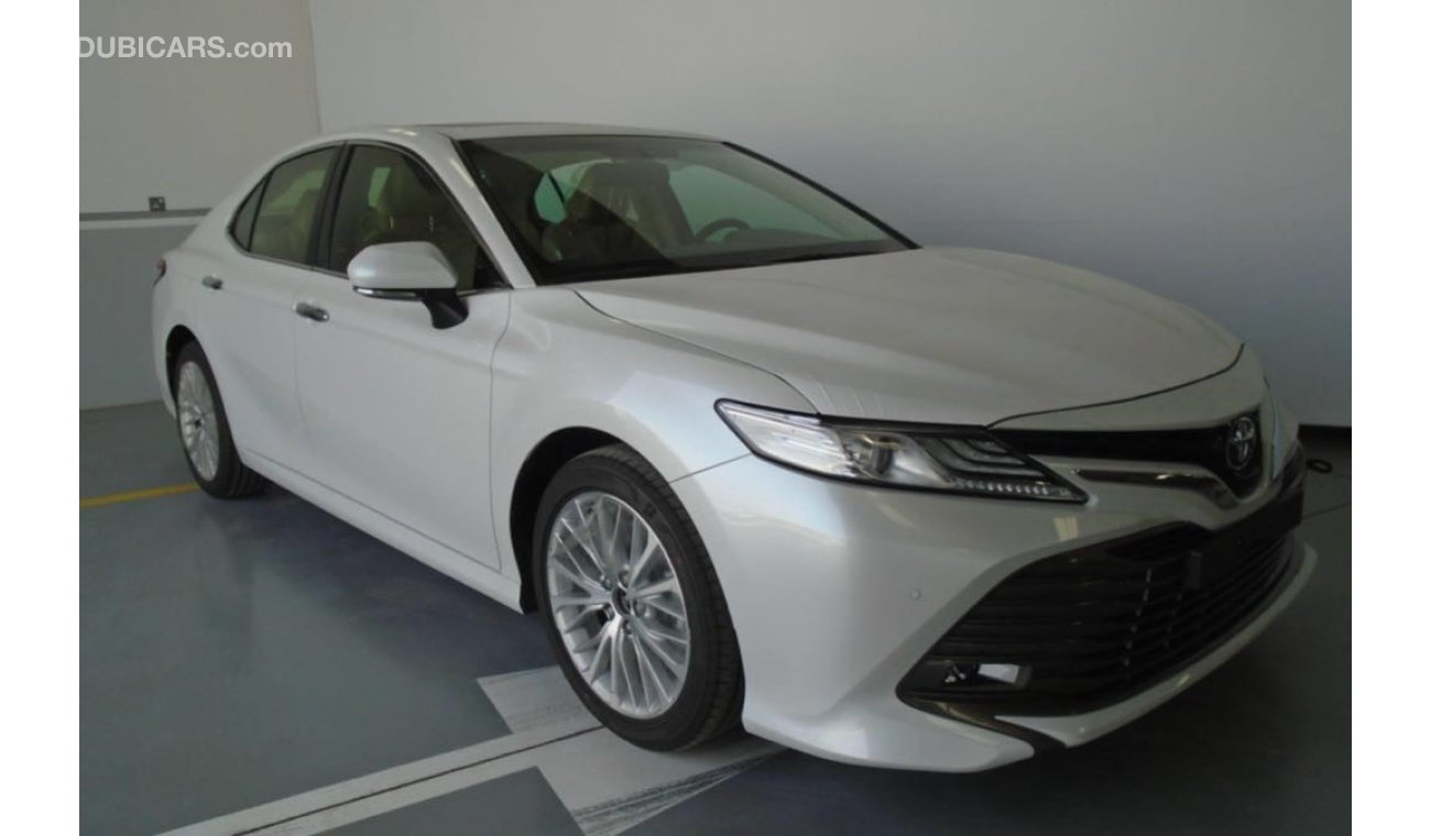 Toyota Camry 2018 full options V6