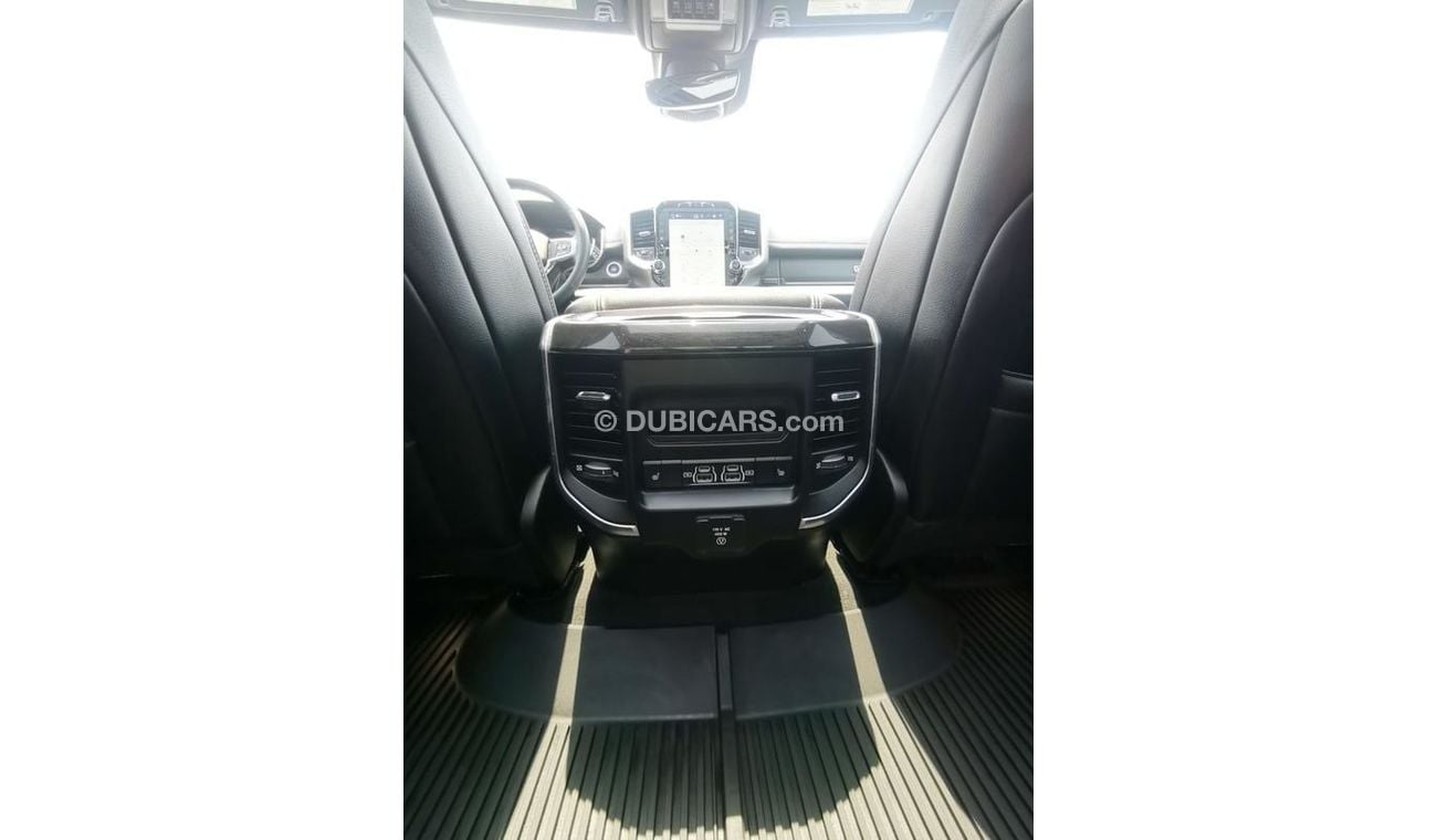 RAM 1500 Dodge RAM Laramie - 2022 - Grey