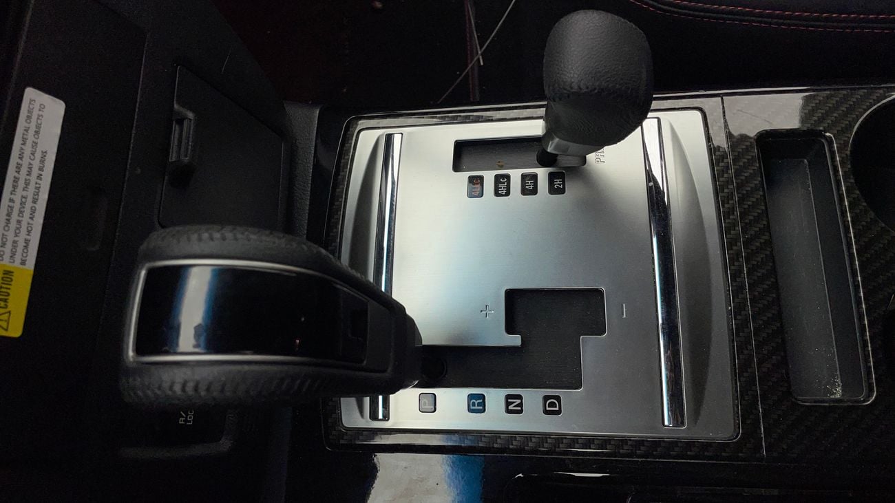 ميتسوبيشي باجيرو GLS HIGHLINE SIGNATURE EDITION 3.8 | بدون دفعة مقدمة | اختبار القيادة في المنزل