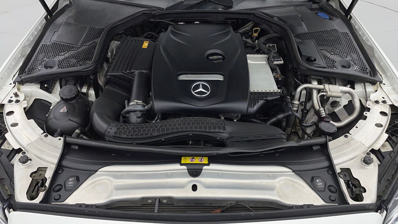 Mercedes-Benz C 200 AMG SPORTS PACKAGE 2 | Zero Down Payment | Free Home Test Drive