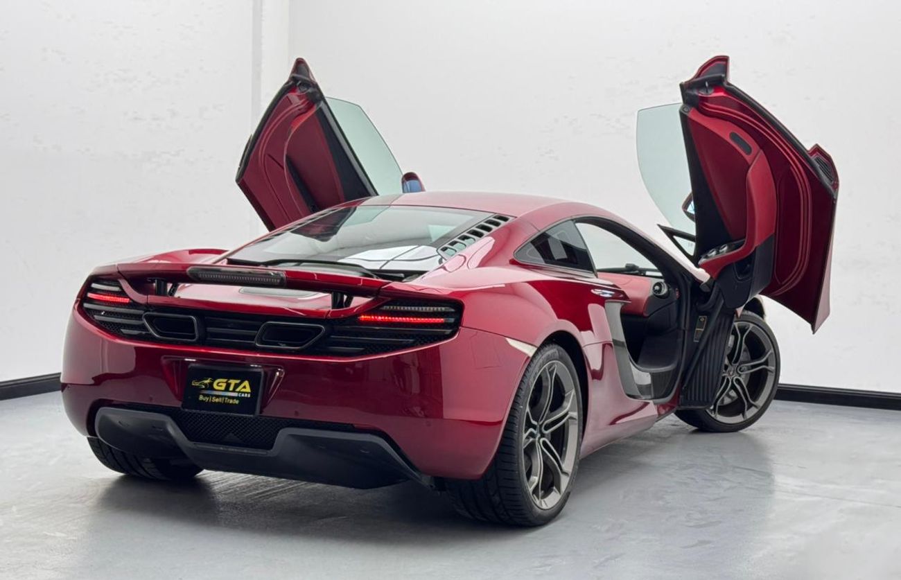 مكلارين MP4-12C 2012 McLaren MP4-12C, McLaren Service History, Excellent Condition, GCC