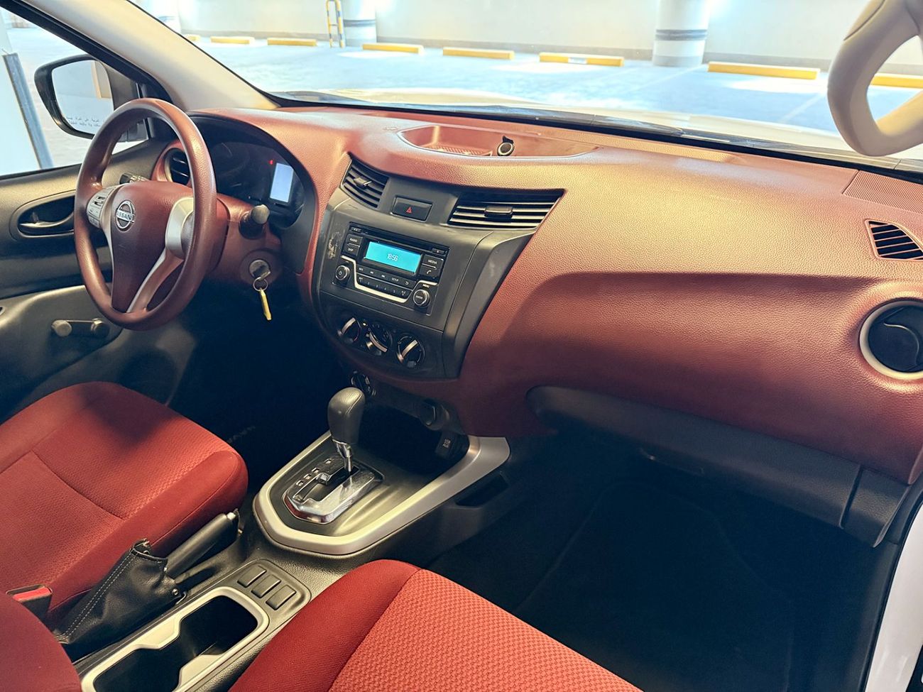 Nissan Navara Std 2.5L 4WD A/T