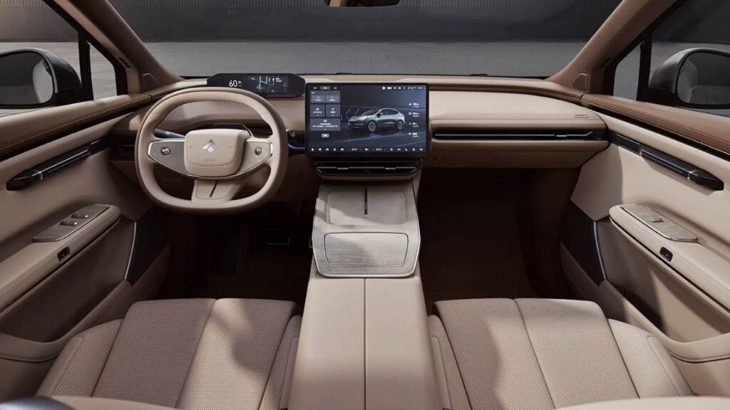 جي إي سي هيبتك HT interior - Cockpit